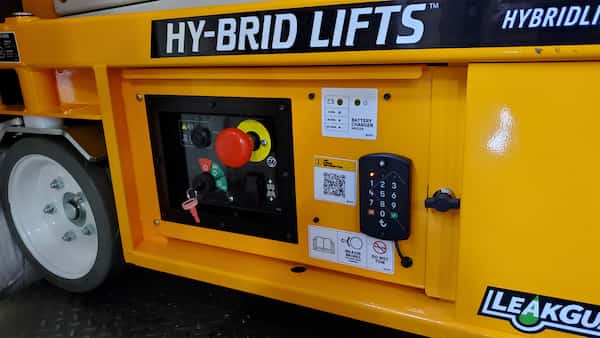 Hy Brid Lifts with TrackUnit telematics enabled